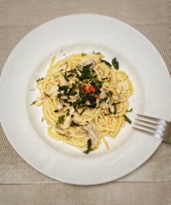 ばらのりトッピングした豆乳クリーム明太子パスタ